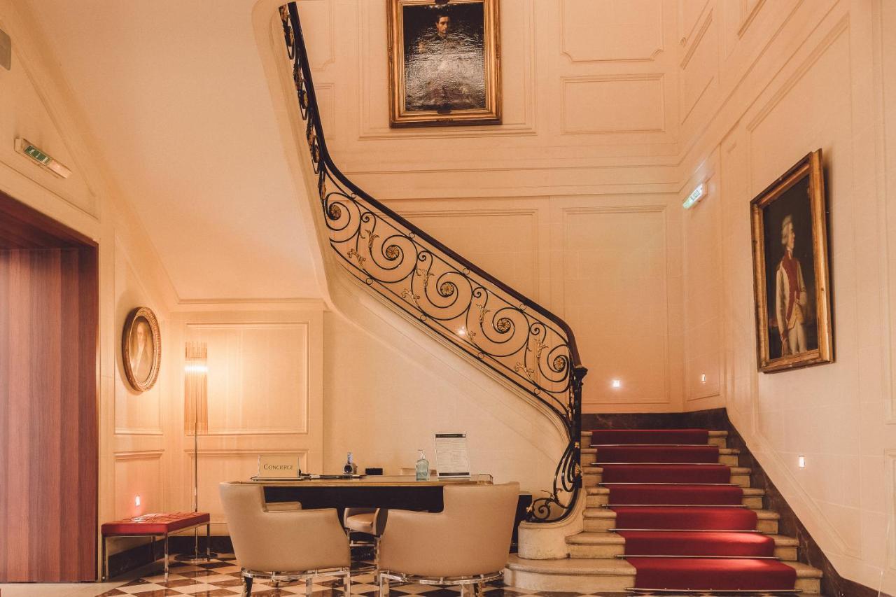 Hôtel De Sers Champs Elysées Paris Exterior foto